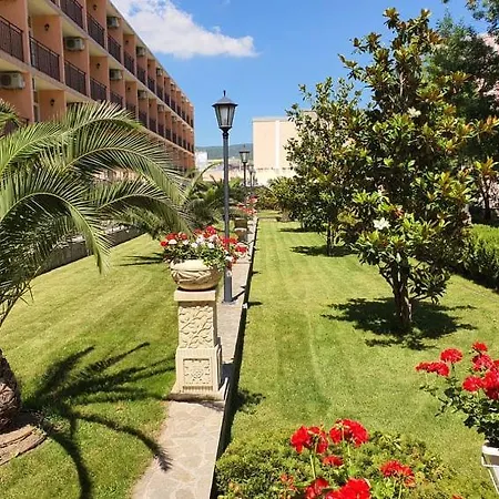 里瓦酒店 - 全包 酒店 阳光海滩