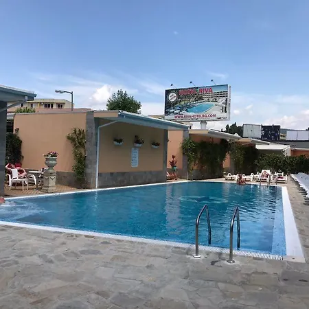 里瓦酒店 - 全包