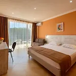 Riva Hotell 3*