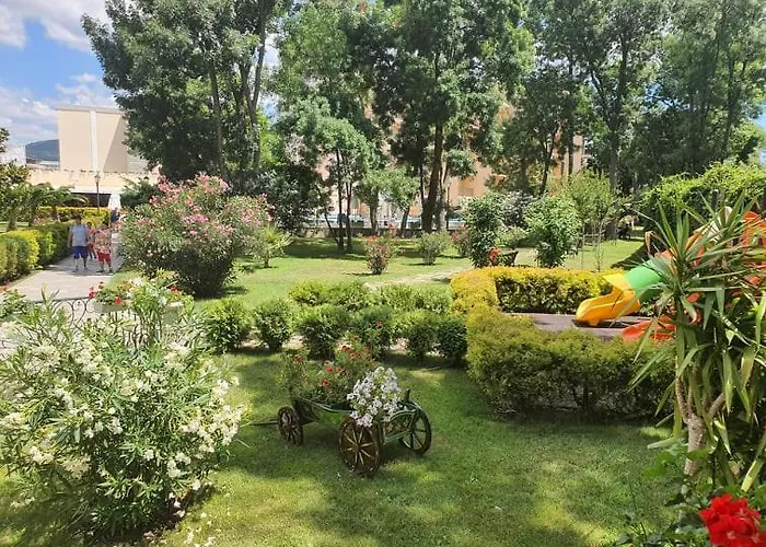 Riva Hotel