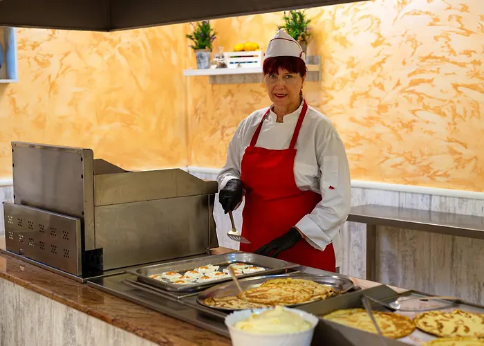 Riva מלון סאני ביץ'