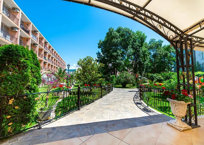 Riva Hotel 3*