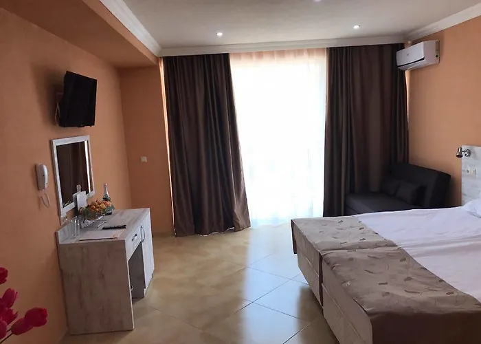 Riva Szálloda Napospart