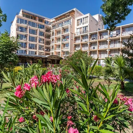 Riva Отель 3*